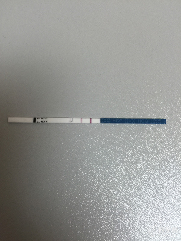 用秀早孕试纸测的,可是肚子还是像姨妈疼!