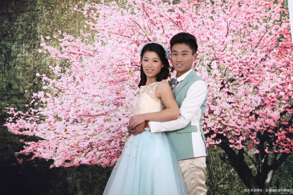 看我和我老公有没有夫妻相呢?