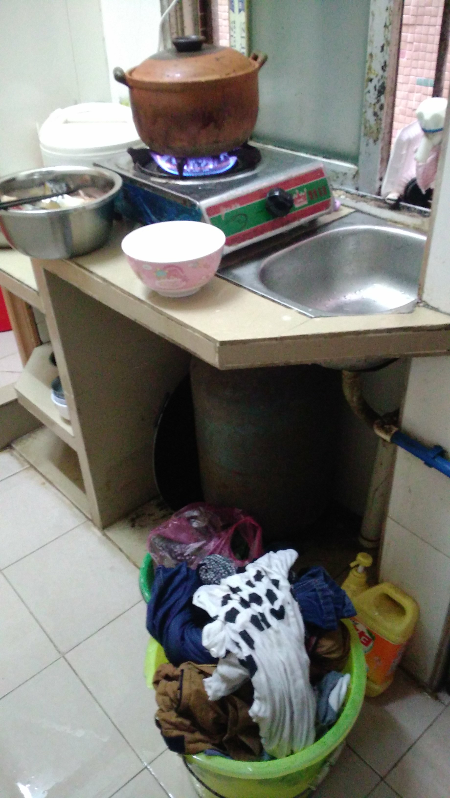 今天好累，自己在家洗一大堆衣服