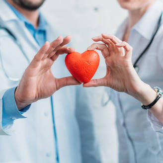 引起前列腺囊肿的原因？尿常规检查出前列腺疾病吗？