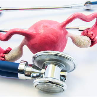 女士子宫内膜厚0.4cm正常吗?影响做试管婴儿吗?