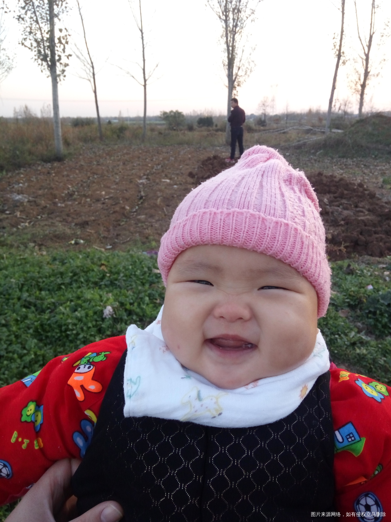 【我家宝爸带娃最有趣】最疼他的小女儿