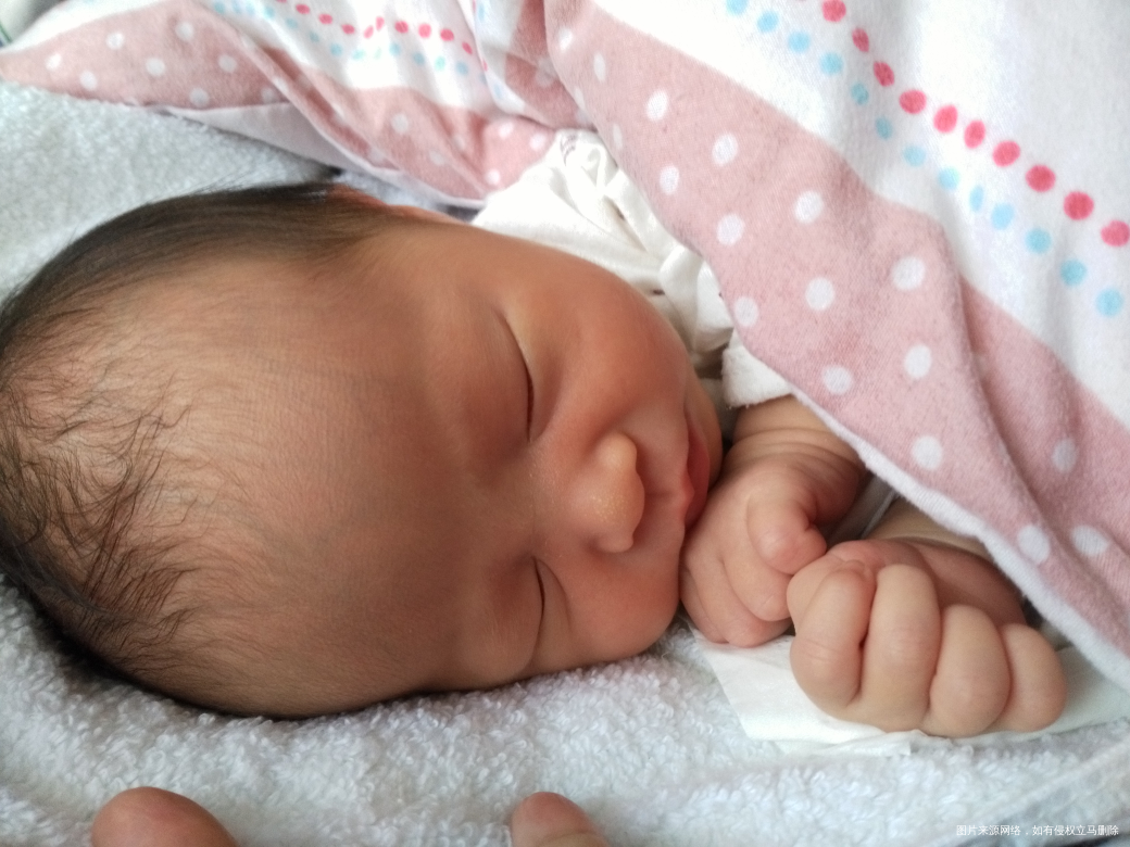 宝妈们,我的宝宝老是会奶怎么办,怎么样才不会这样呢?看到闺女一天一个样真的越看越...