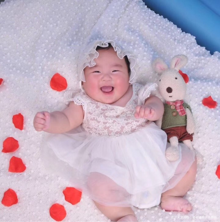 看看胖妹一年来的变化大不大😄😄