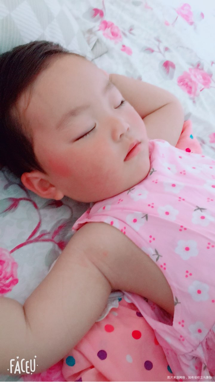 看看胖妹一年来的变化大不大😄😄