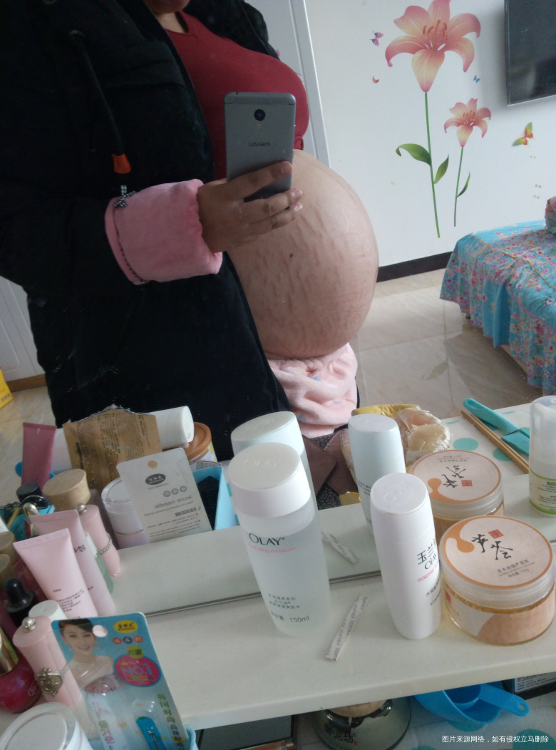 看肚形猜男女。离预产期还有17天。