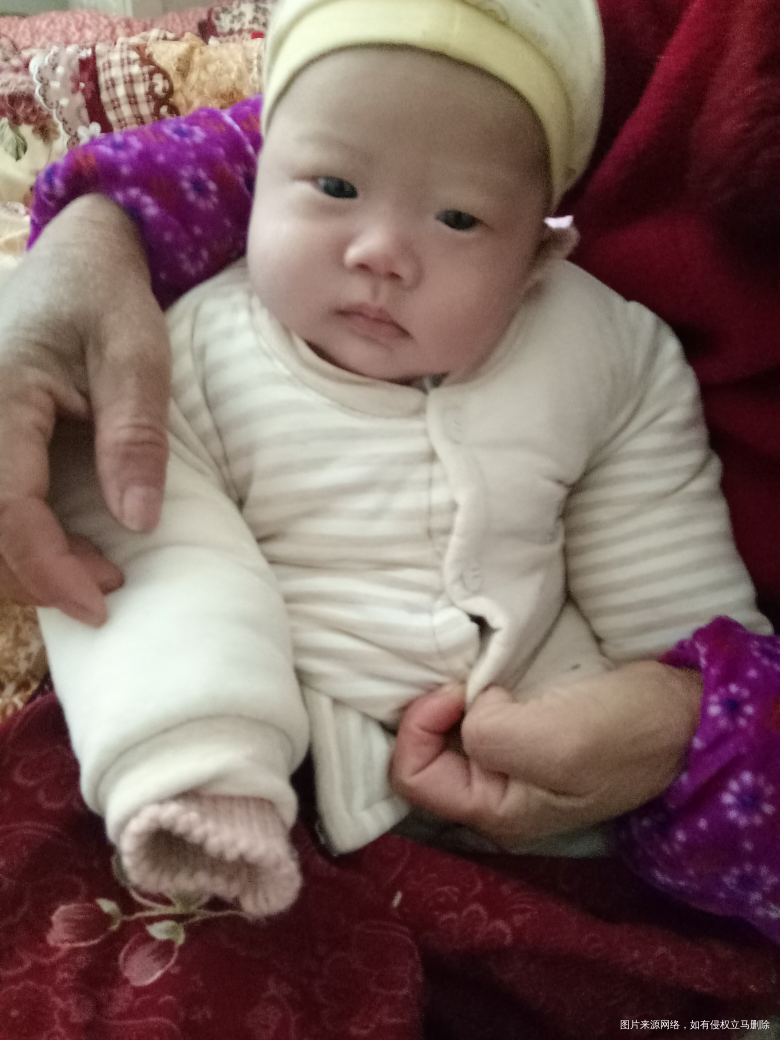 每天给她起床时她最开心了