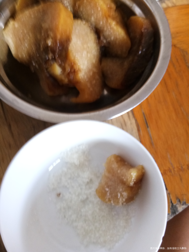 吃早餐,哈哈😄一个大的粽子