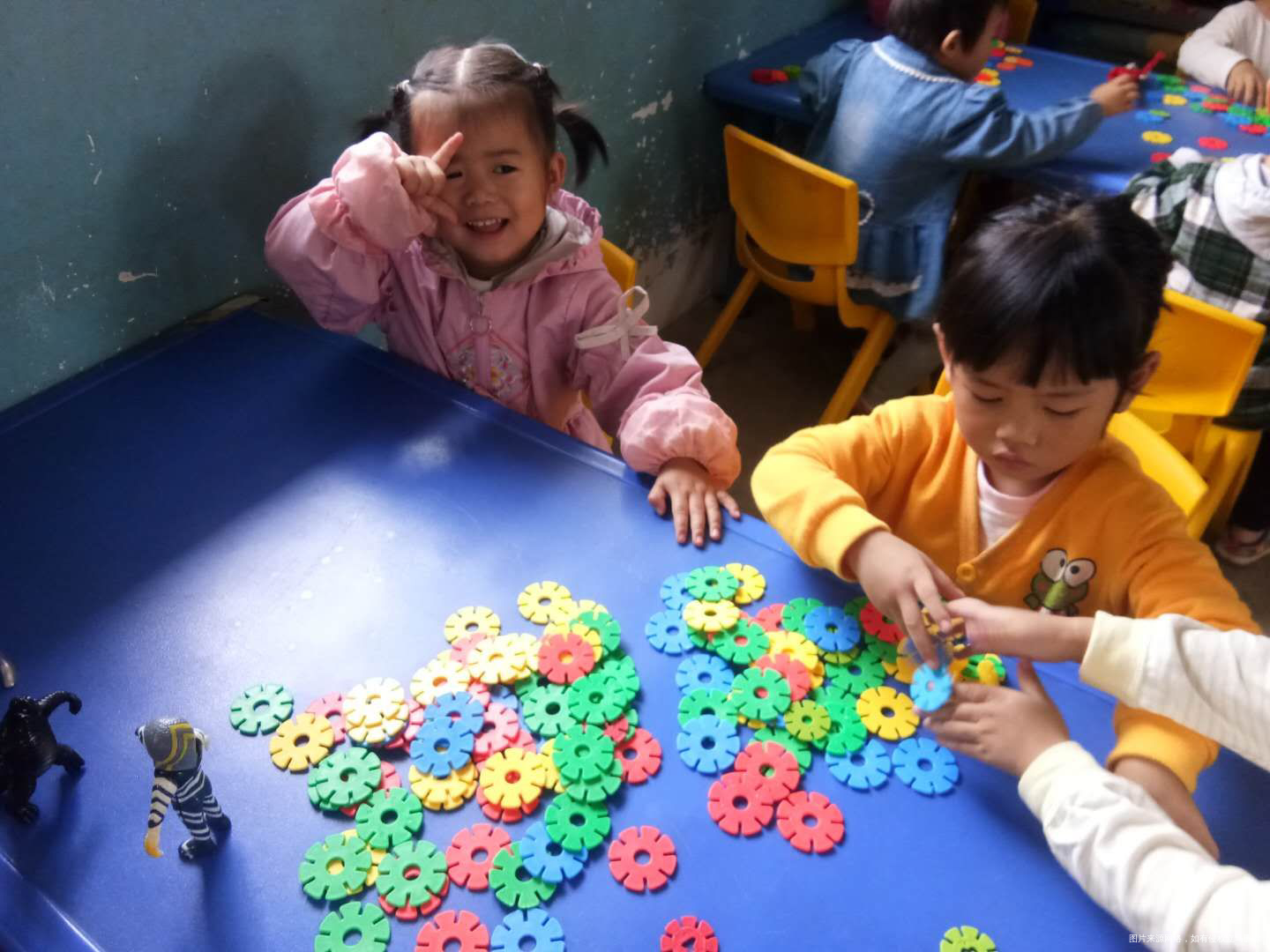 今天晚上抱着闺女,感觉闺女