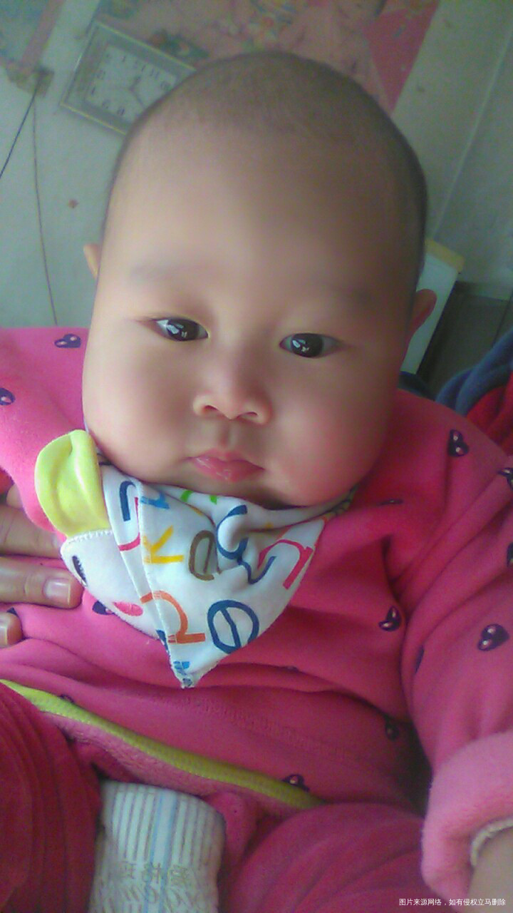 看看我儿子像不像一小美女
