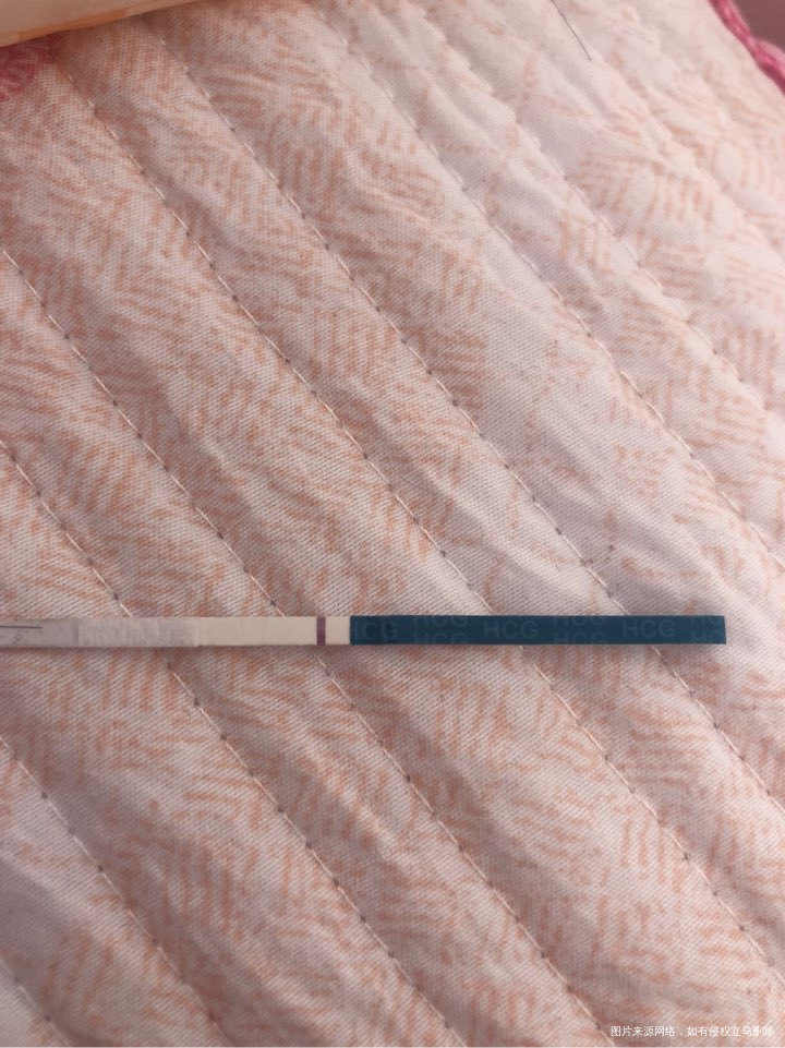 
31号移植冻囊 今天11.5号第六天早上测到的是灰印嘛 有能看到的么