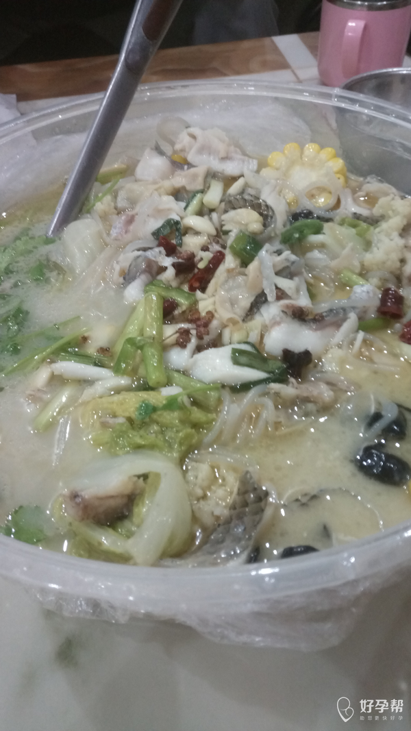 晚上去县城打包了份超大份的水煮鱼