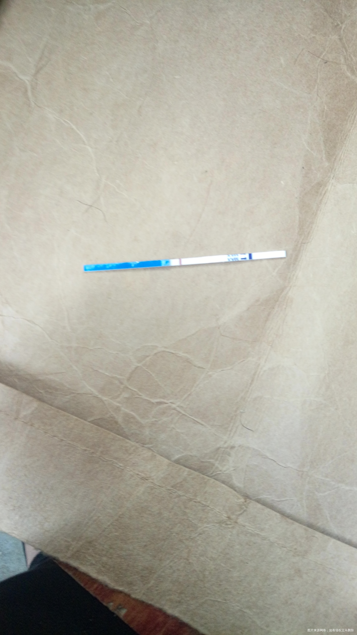 月经退迟五天测试条白板