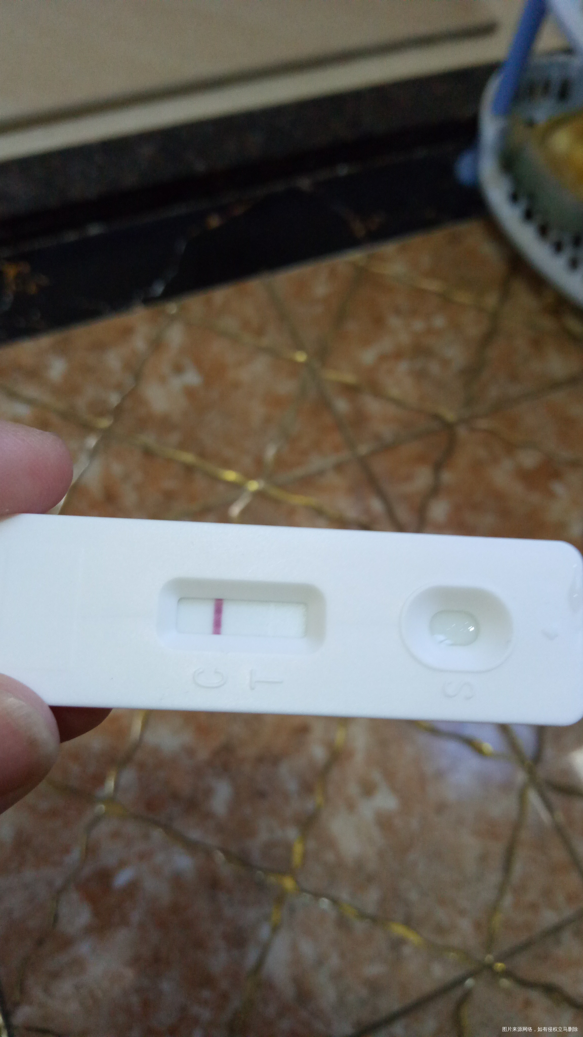 今天排卵后第九天,早孕试纸如图