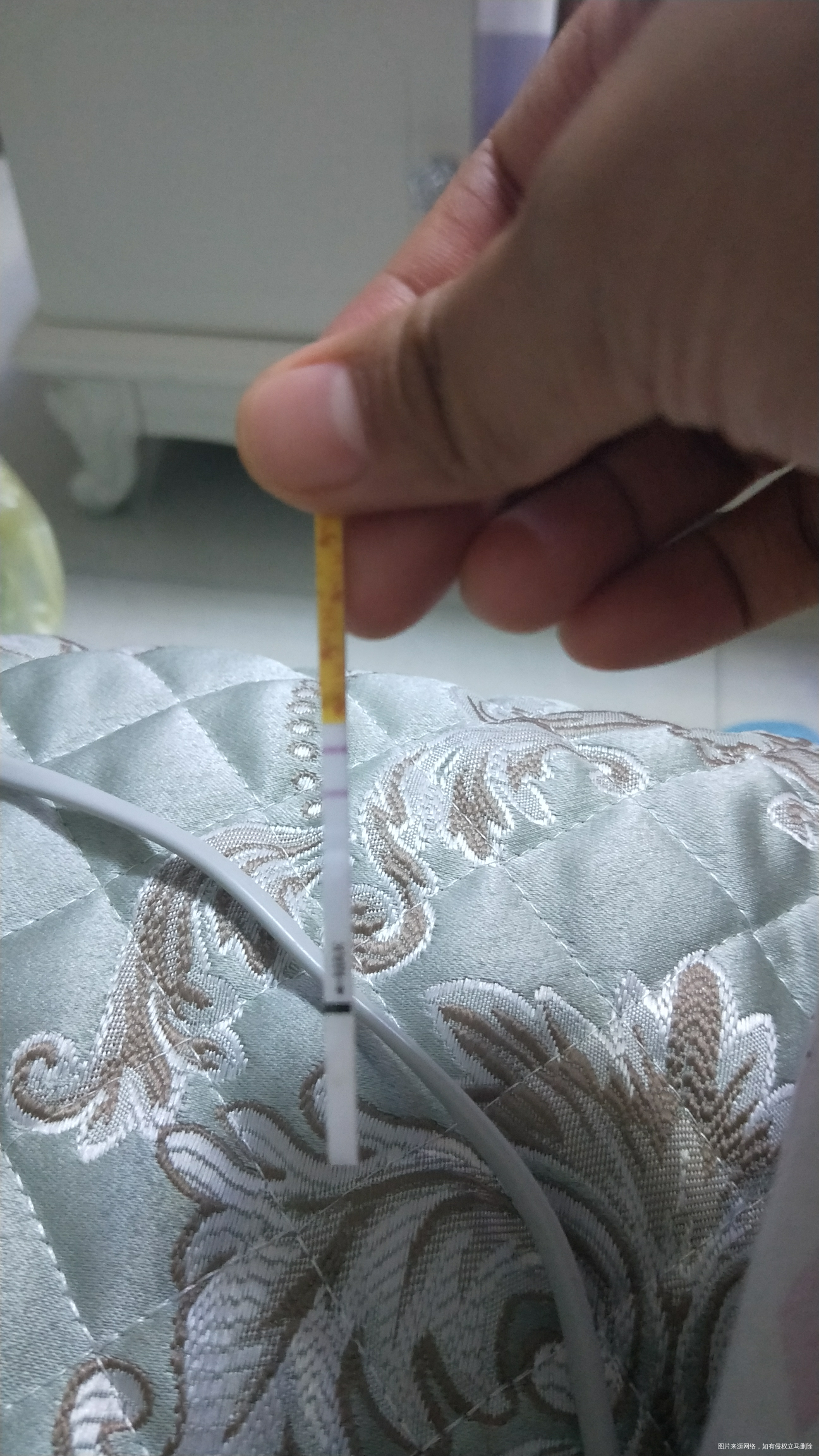 今天又测排卵了,帮忙分析