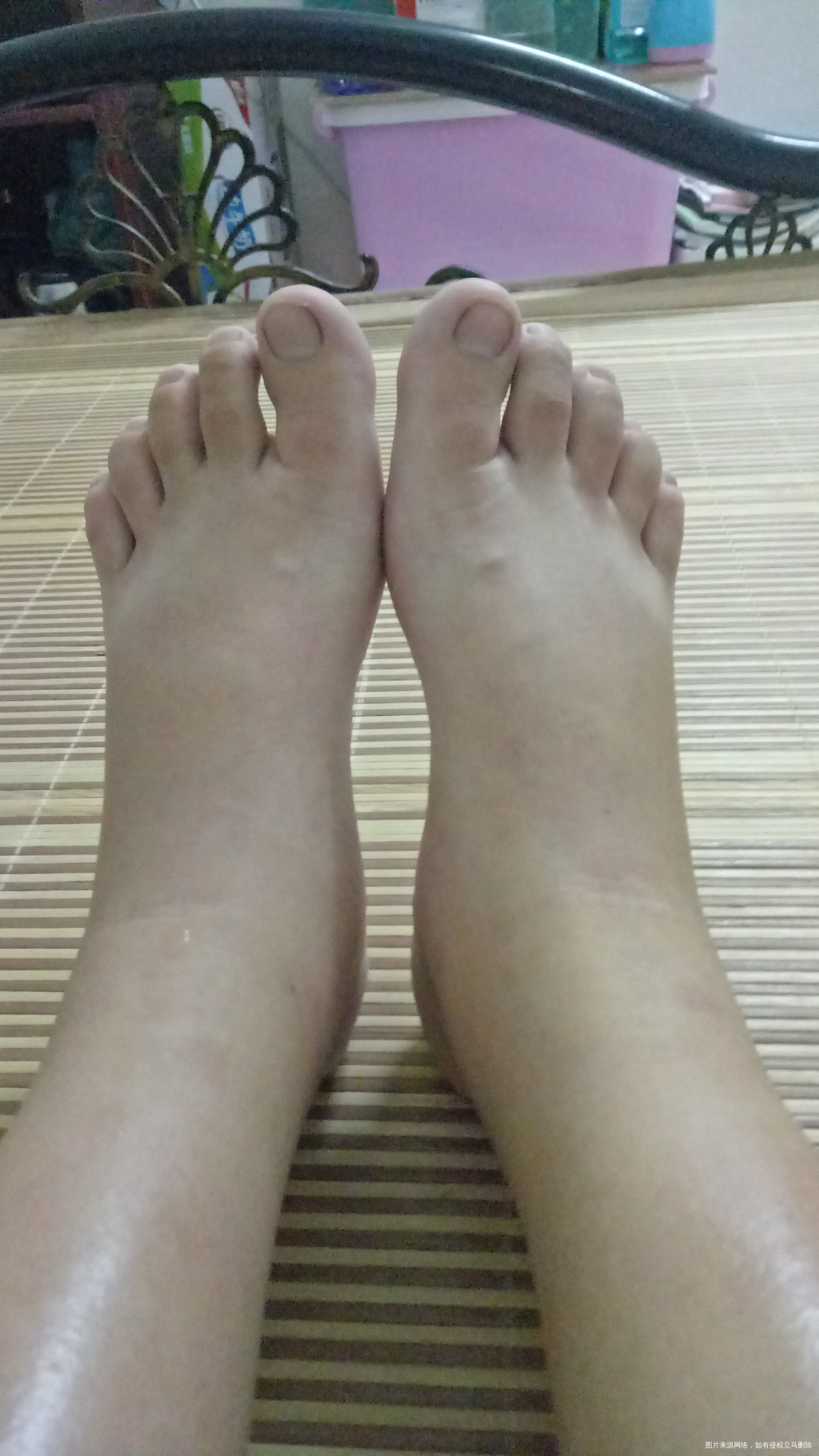 怀孕六个月,脚心有些浮肿,是不是有些快呢,