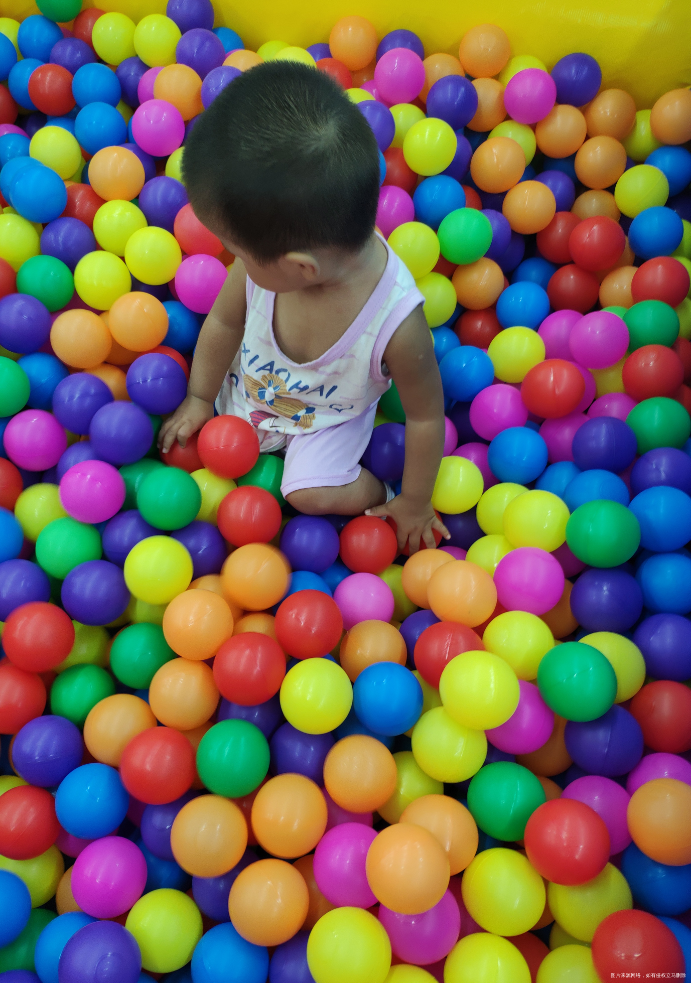 超市里面又添加了好多游乐设施