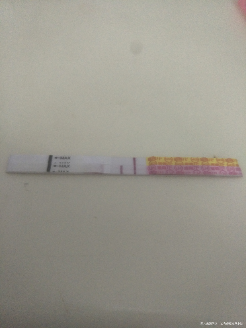 
今天测的排卵有加深,我连早孕试纸也试了一下,早孕试纸出现一个扛,排卵试…
