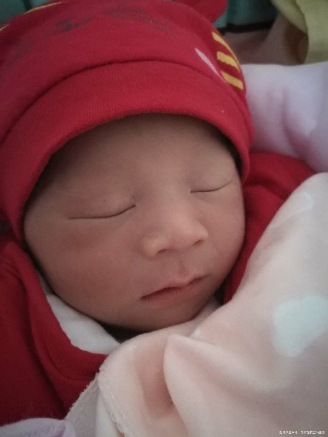 宝宝出生了,一切都健康。感恩。
