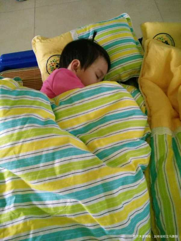 【吾家有女初长成】宝贝上学第二天