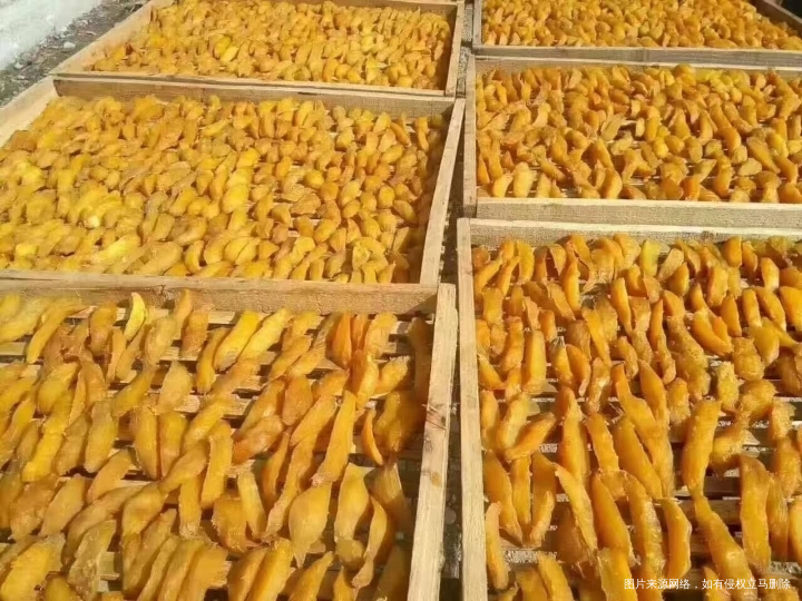 无聊在家帮忙晒薯干嘻嘻