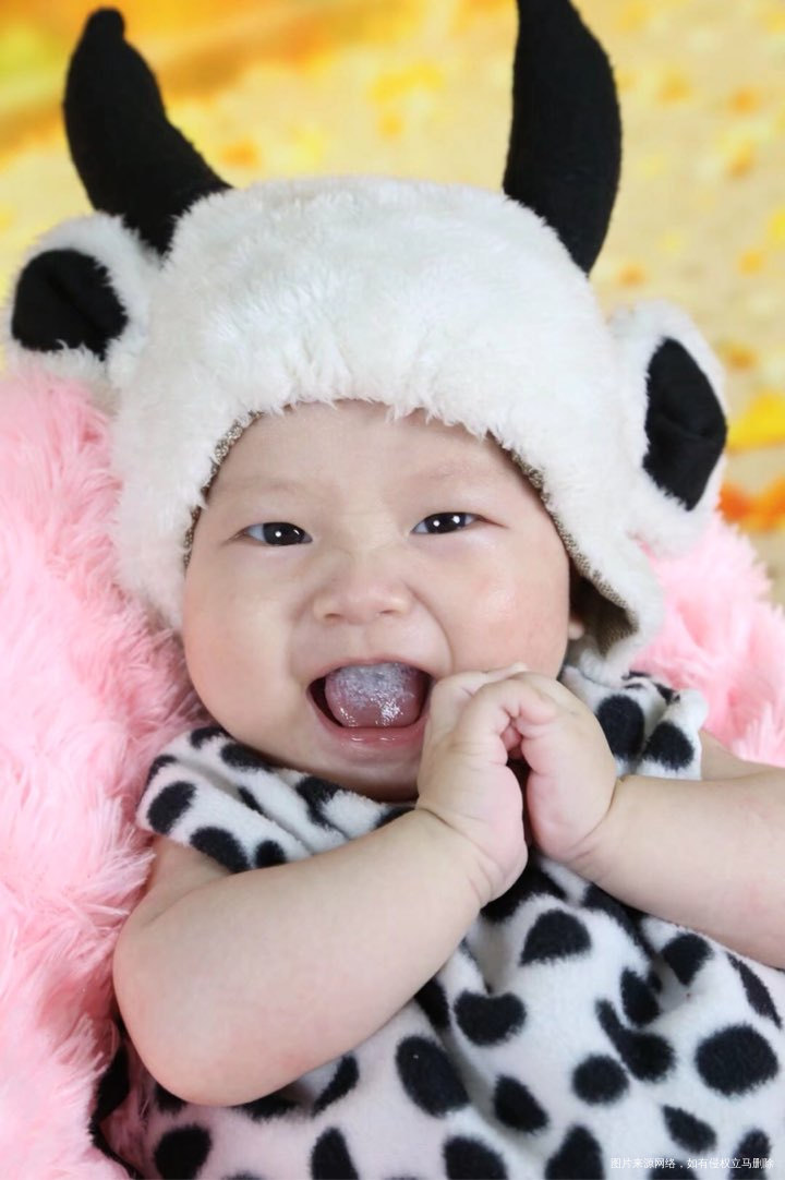 今天大宝八岁生日,小宝出生一百天