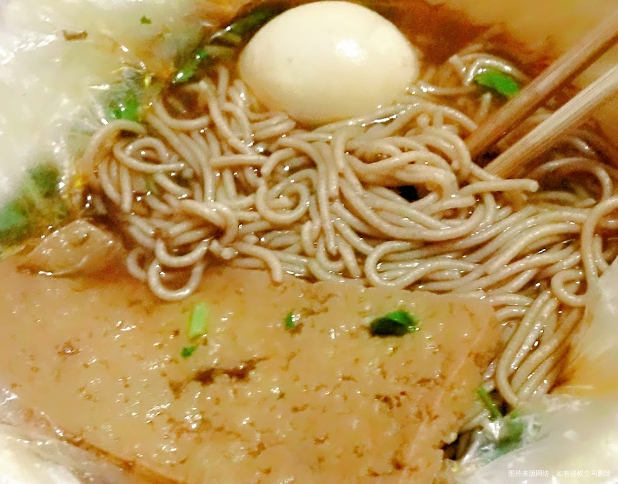 今天在被窝里吃了一顿早饭