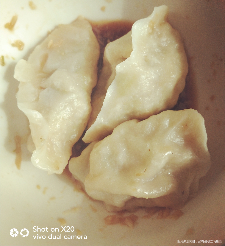 明天要回去了,今天中午妈妈又给做饺子