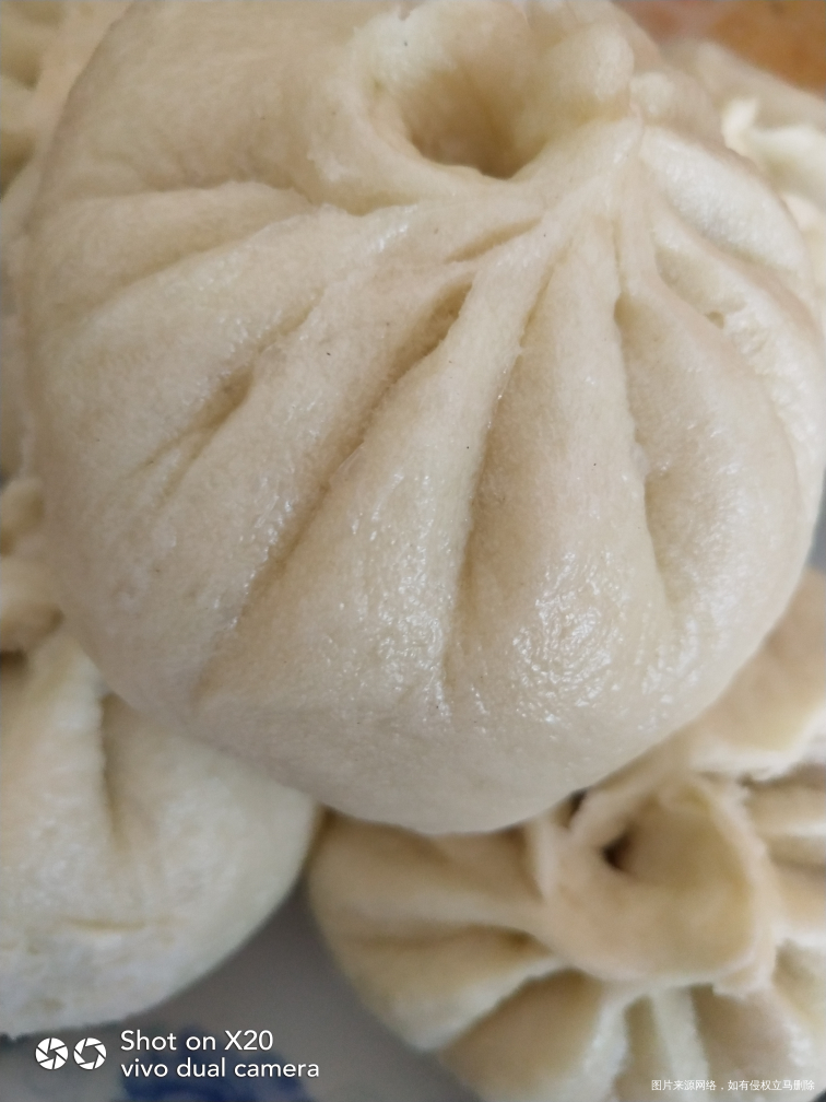 又松又软的豆沙包做好了