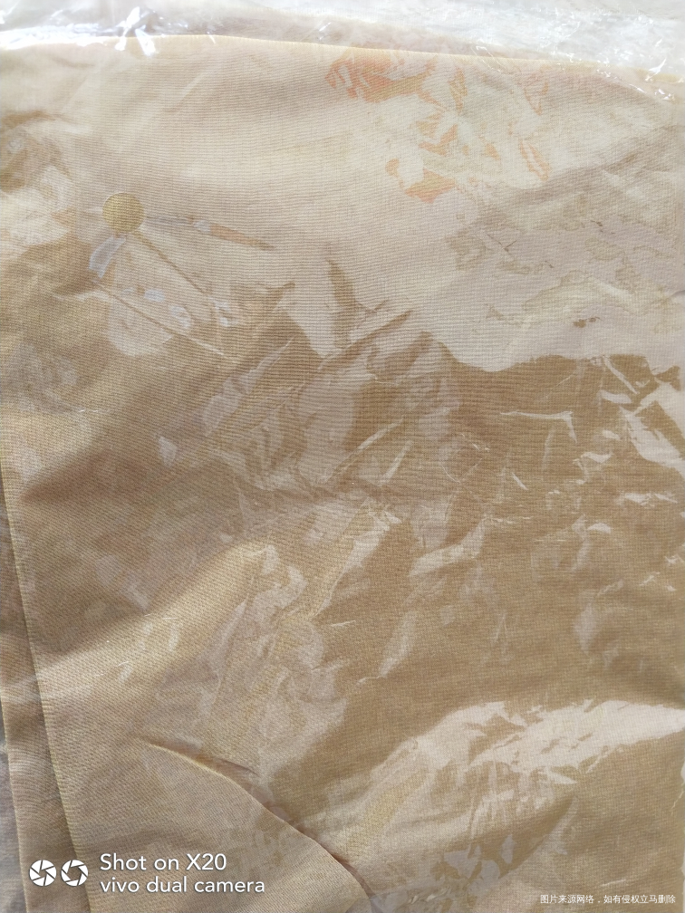 最后一贴了,那就晒晒今天收到的丝巾吧😃