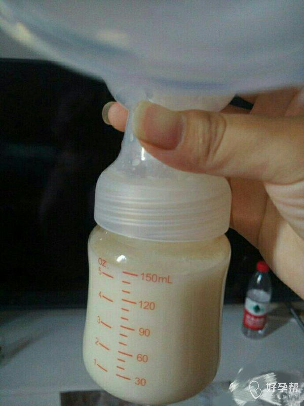 纯母乳喂养,奶水太多了