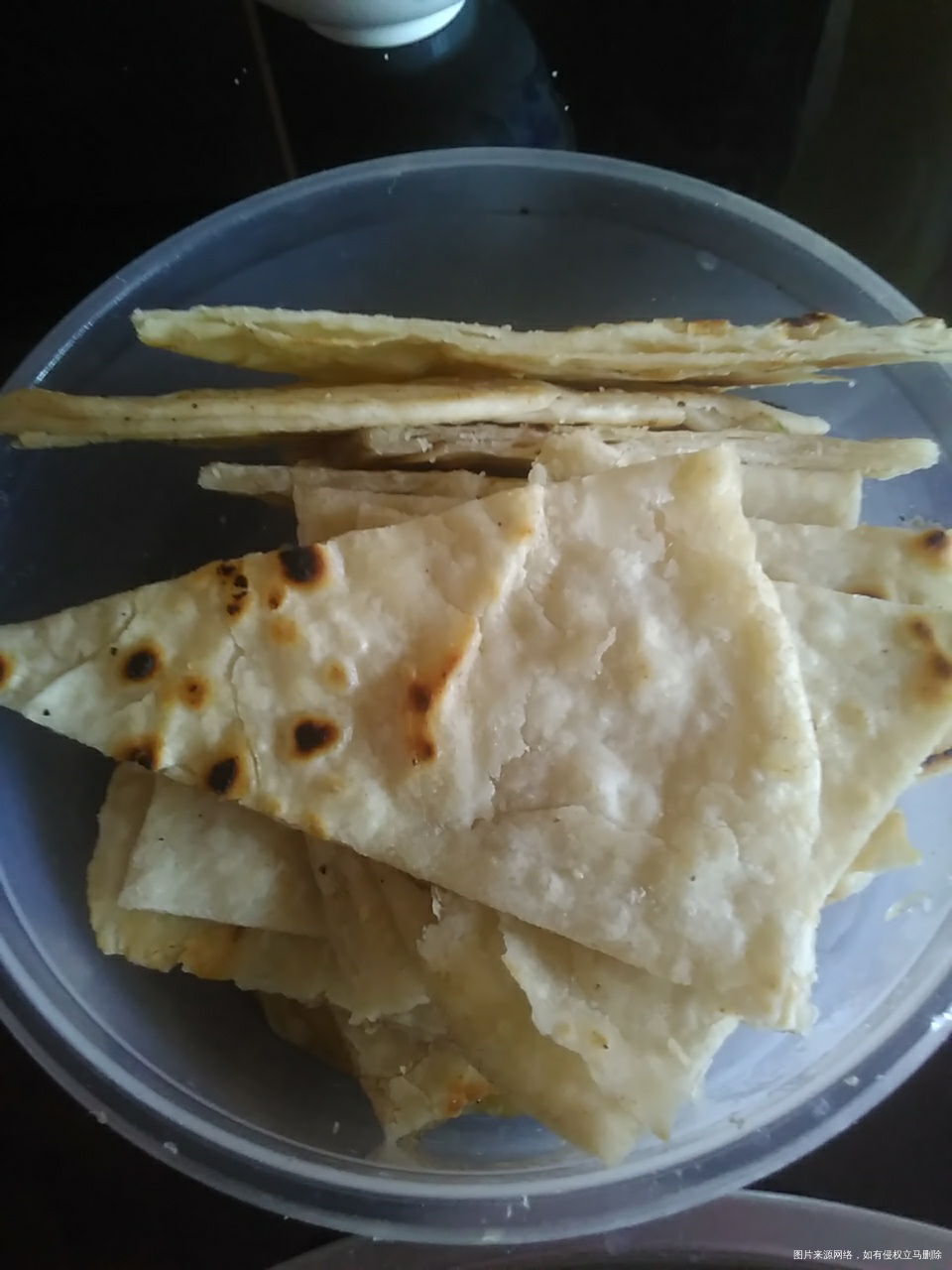 今天的晚餐,烙饼,加凉拌菜