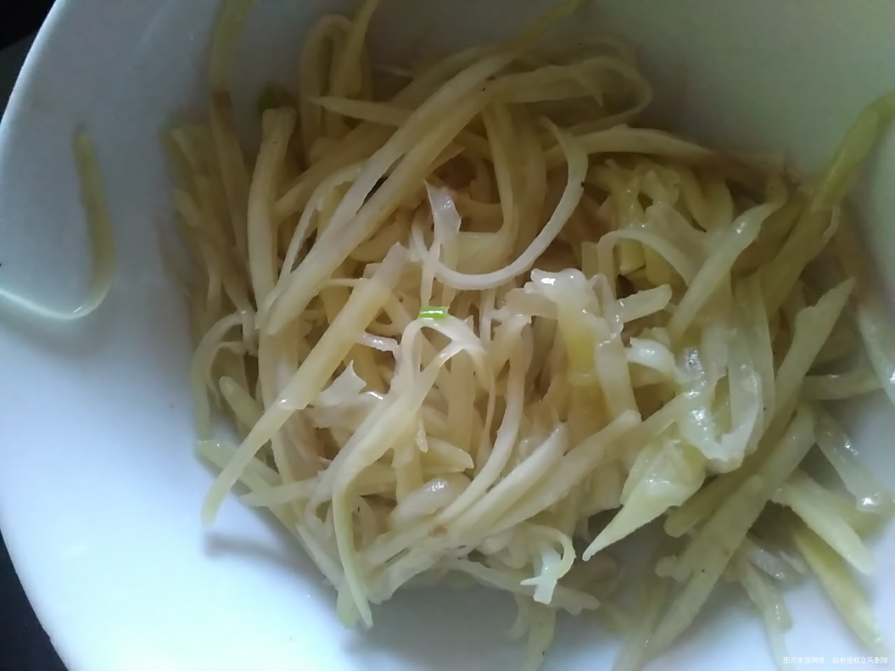 昨天做的土豆饼,剩下的炒土豆丝了