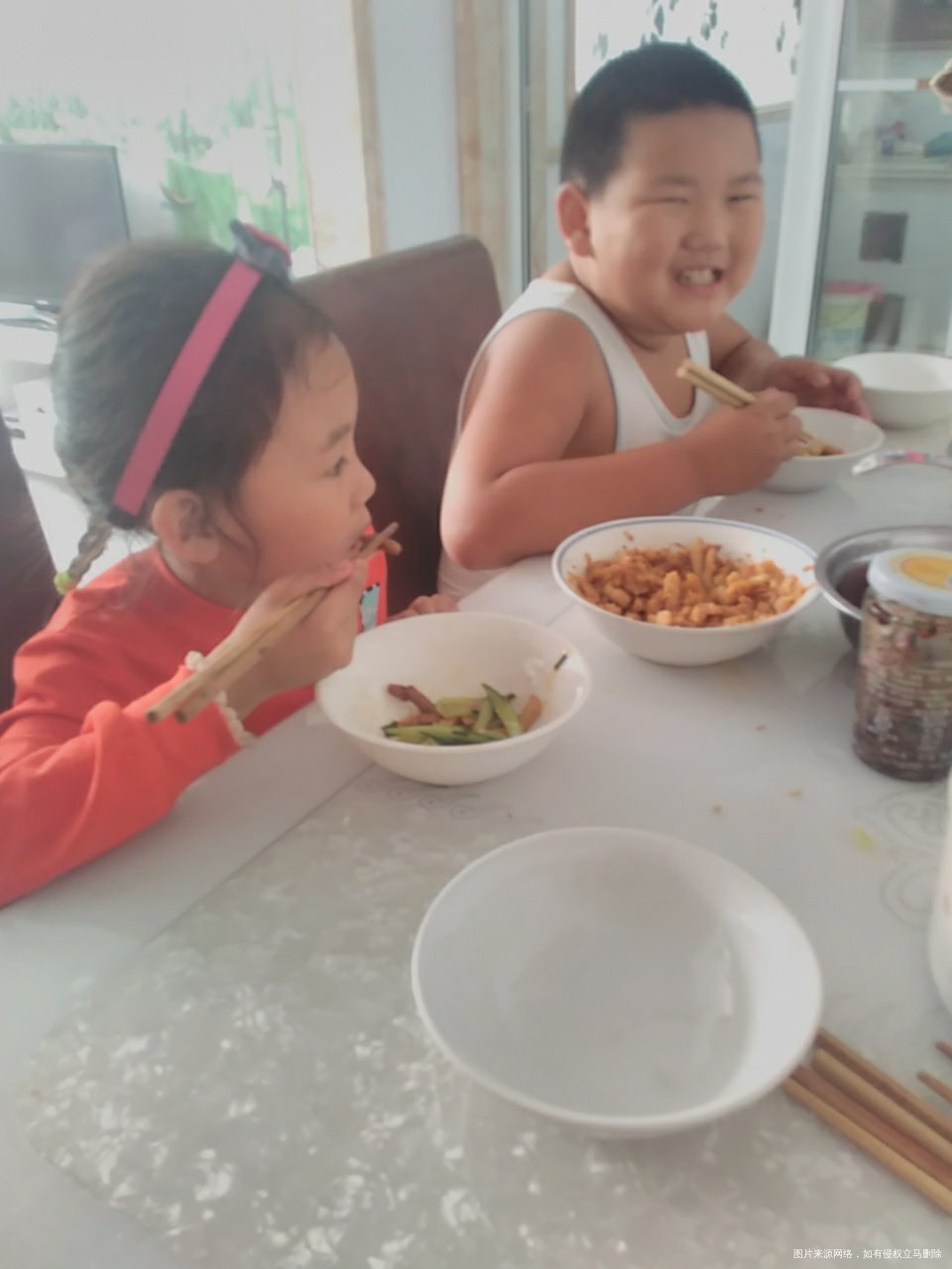 来婆婆家吃莜面了,还有饺子