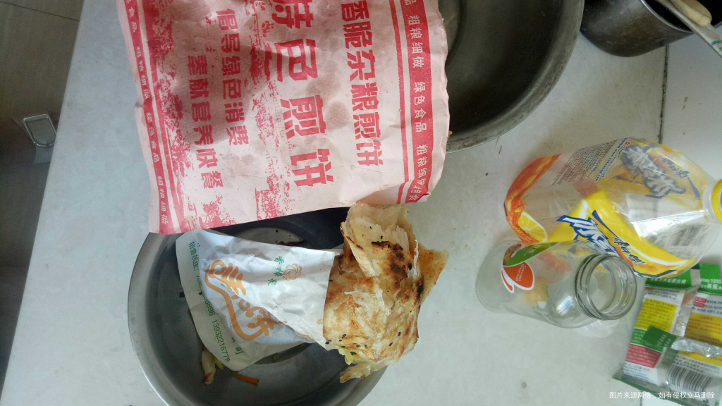 今天早上父女俩要吃手抓饼