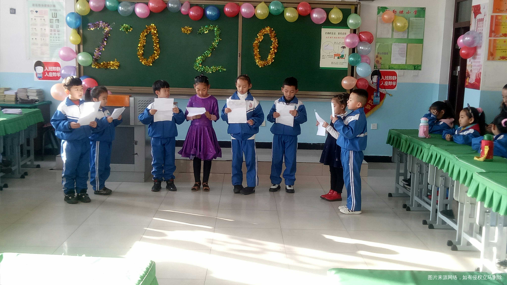 闺女前天学校过元旦了