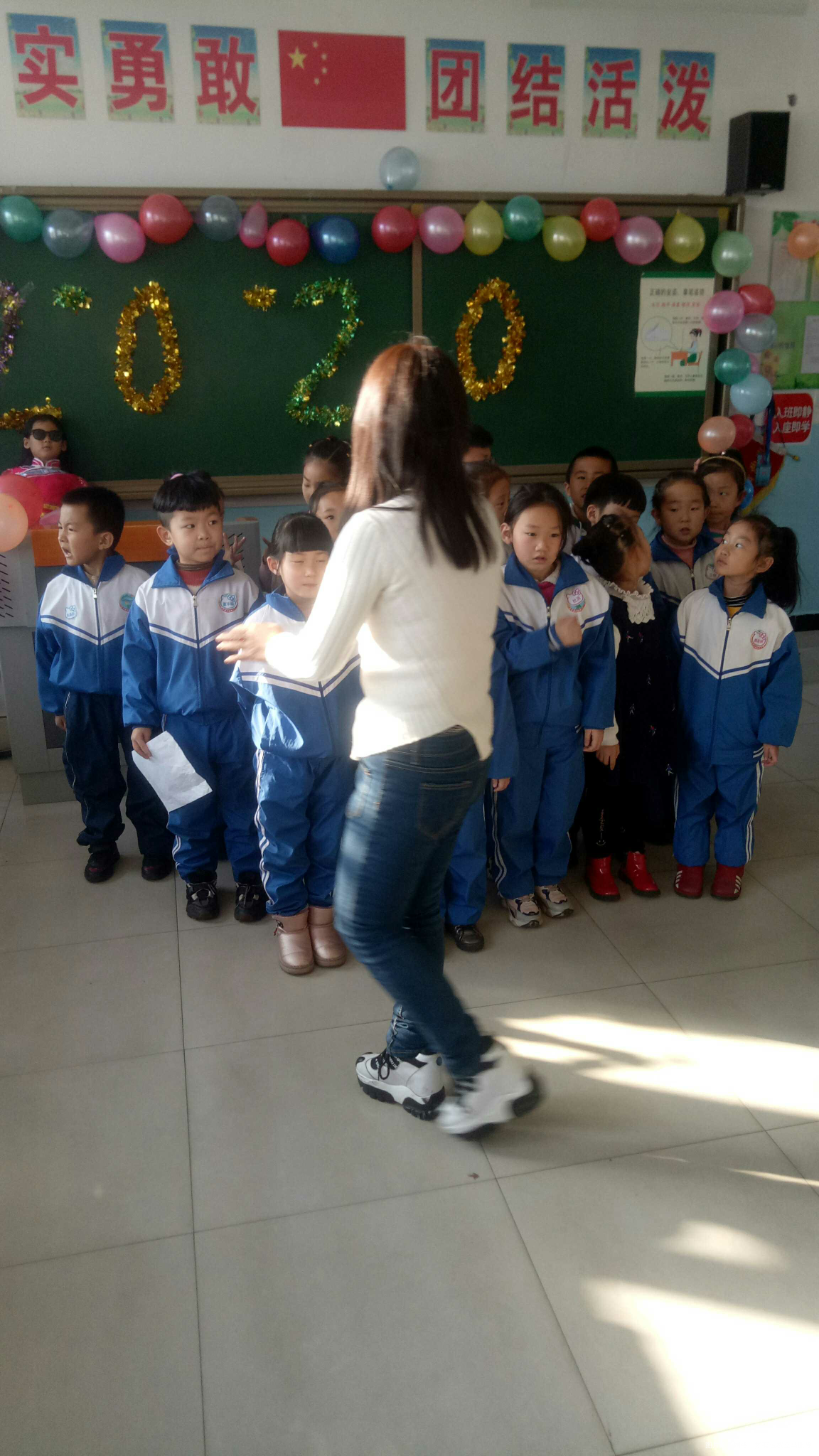 闺女前天学校过元旦了