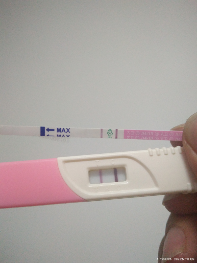 末次月经8月25,这个9月都没测到强阳,16号到现在试纸都这样,这是刚刚的,