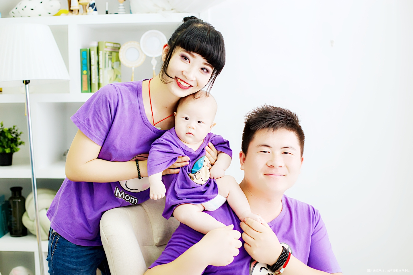 晒晒我们的亲子装照哈哈😄