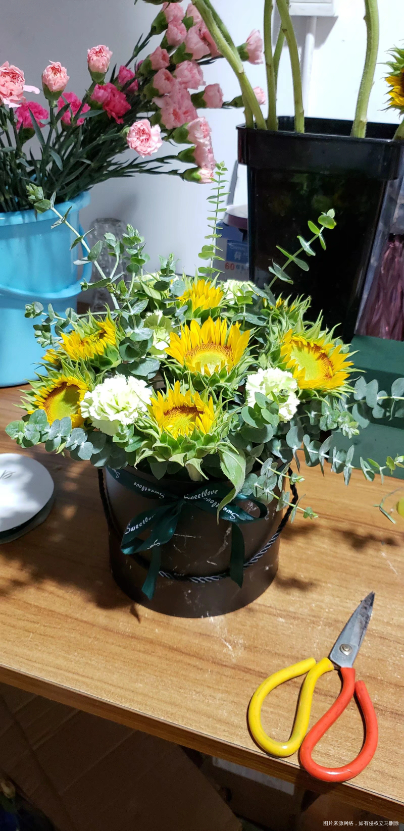 今天可忙坏我了,正式开业第一天,等步上正轨了得请个人了