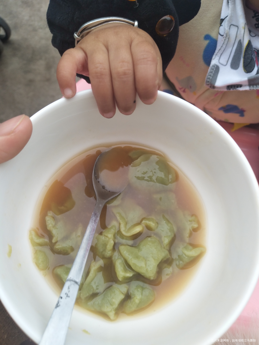 给宝贝煮的蝴蝶面。。哈哈😊弄烂了才吃