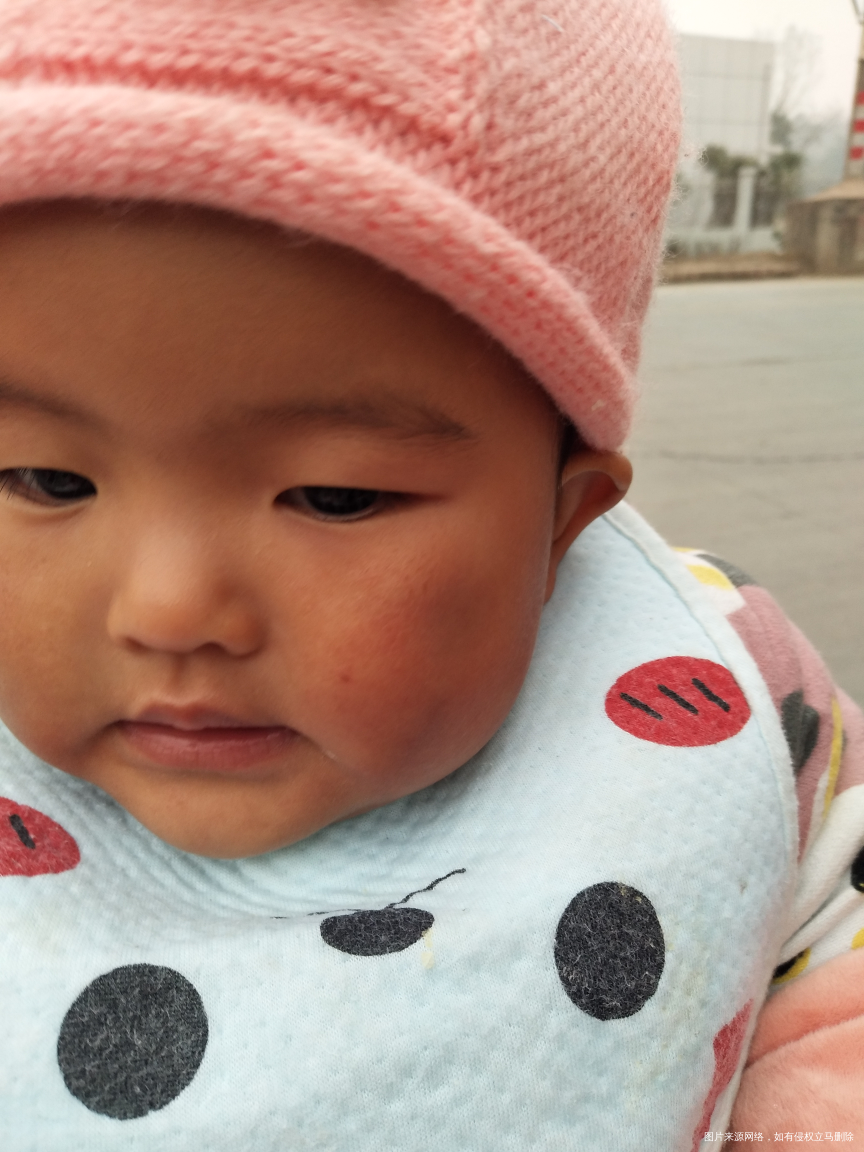 《宝贝成长记》学走路的宝宝好心疼