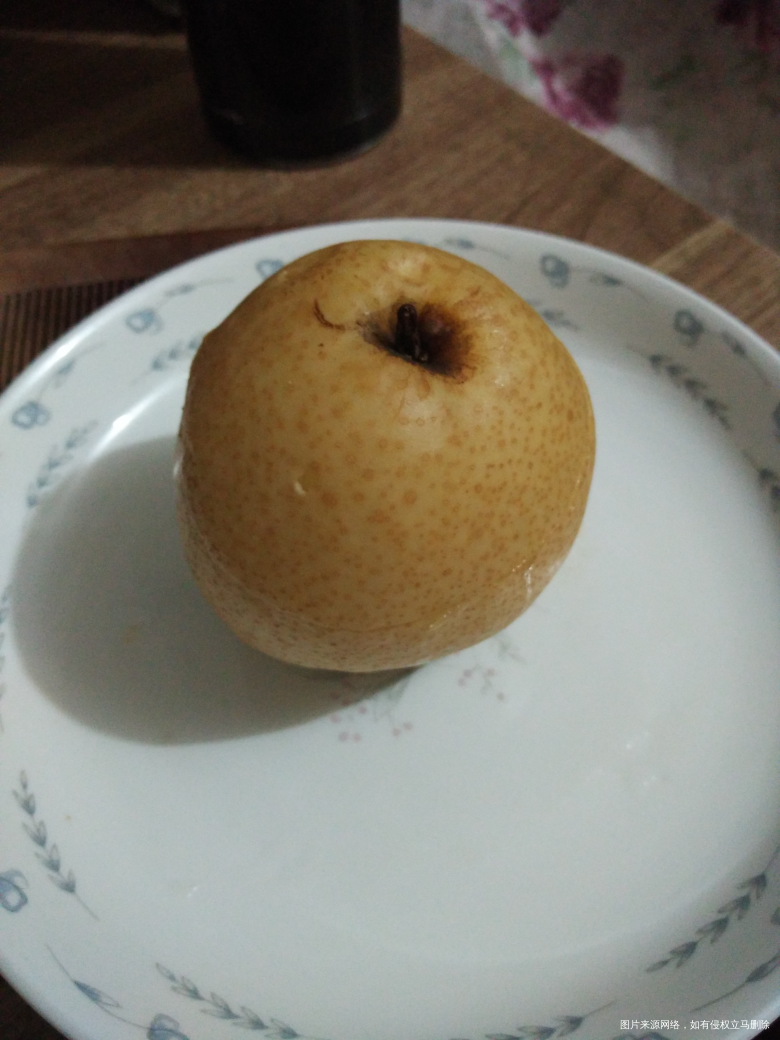 看看老公给蒸的蜂蜜炖雪梨