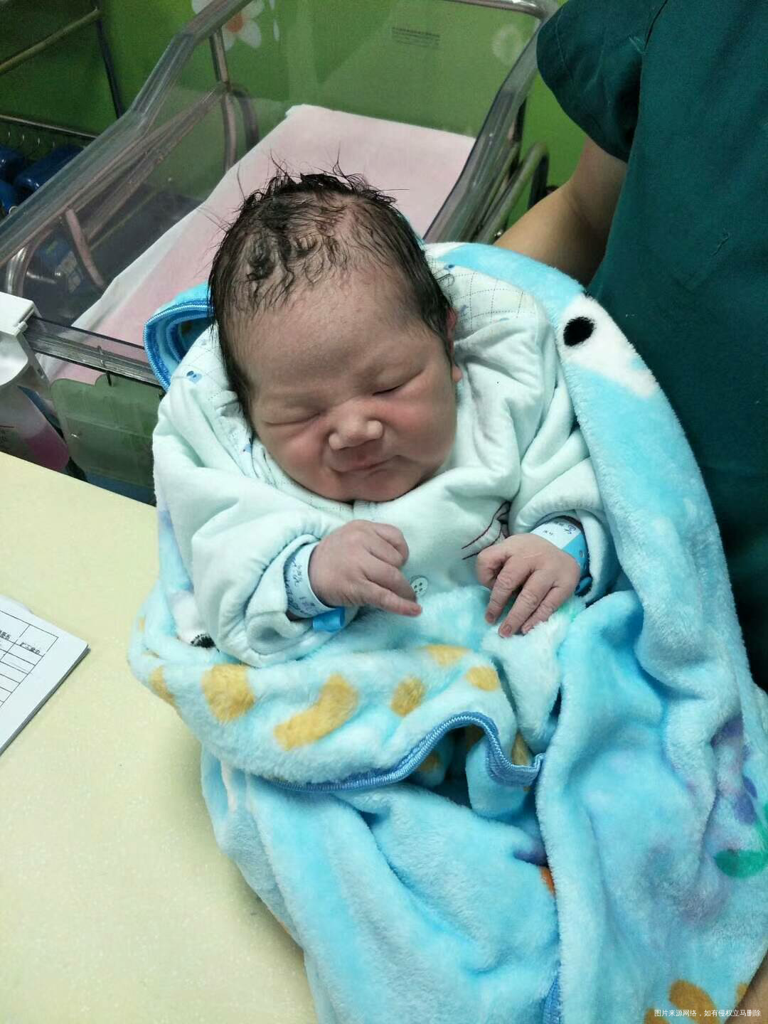 大姑姐第三胎又生了个儿子