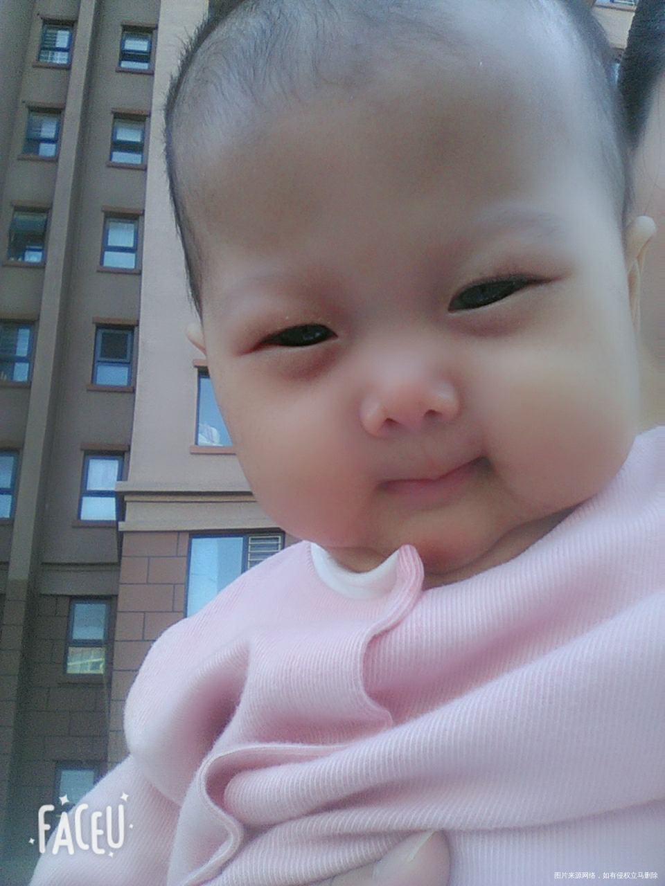 天不热了 带宝宝出来溜达