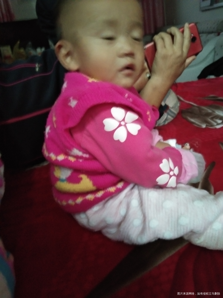 请问医生我家双胞胎二宝刚学会坐