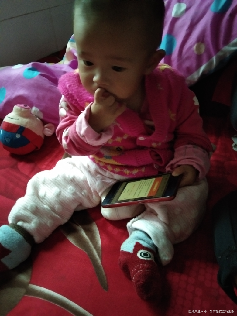 请问医生我家双胞胎二宝刚学会坐