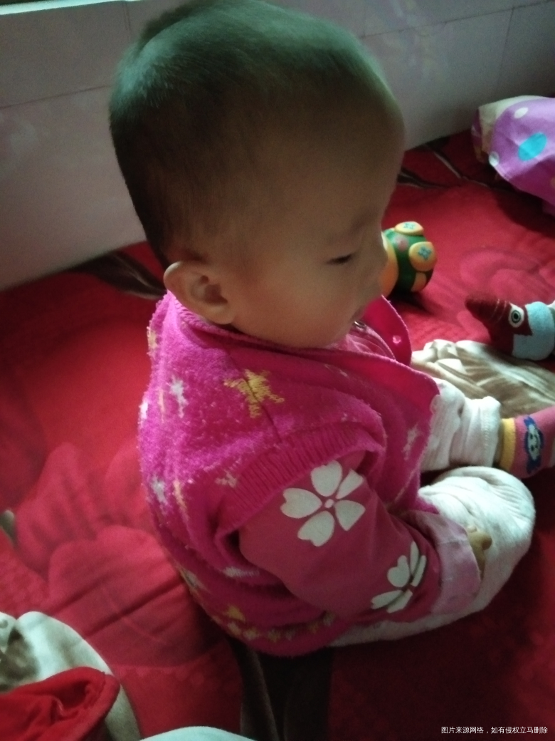 请问医生我家双胞胎二宝刚学会坐