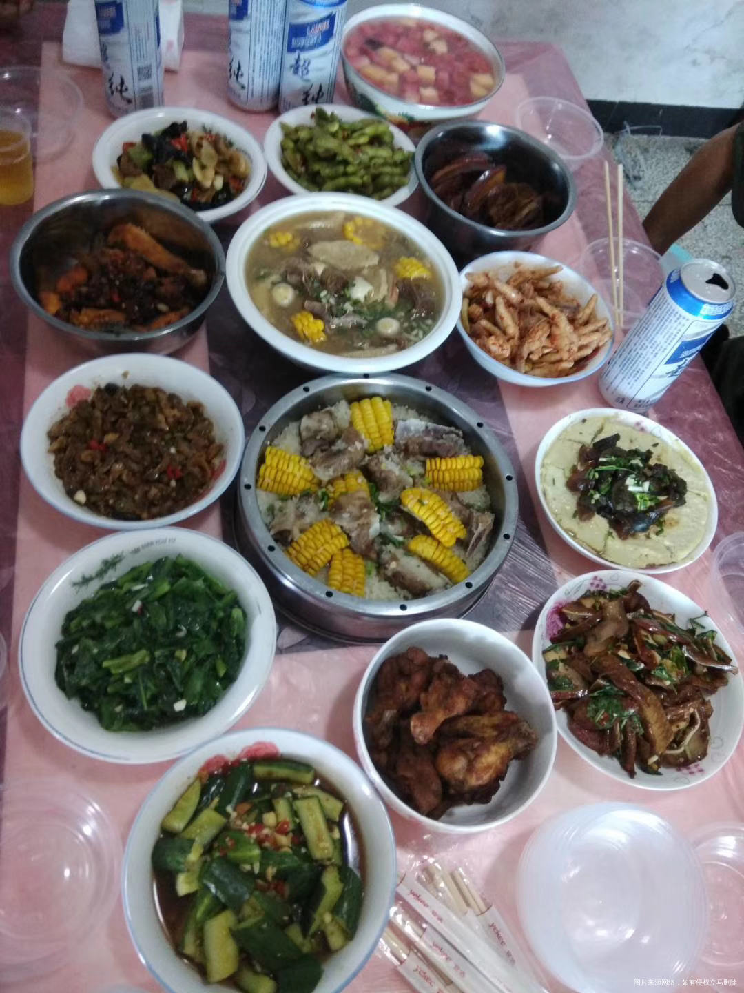 婶的手艺可真不错,做她媳妇有口福。