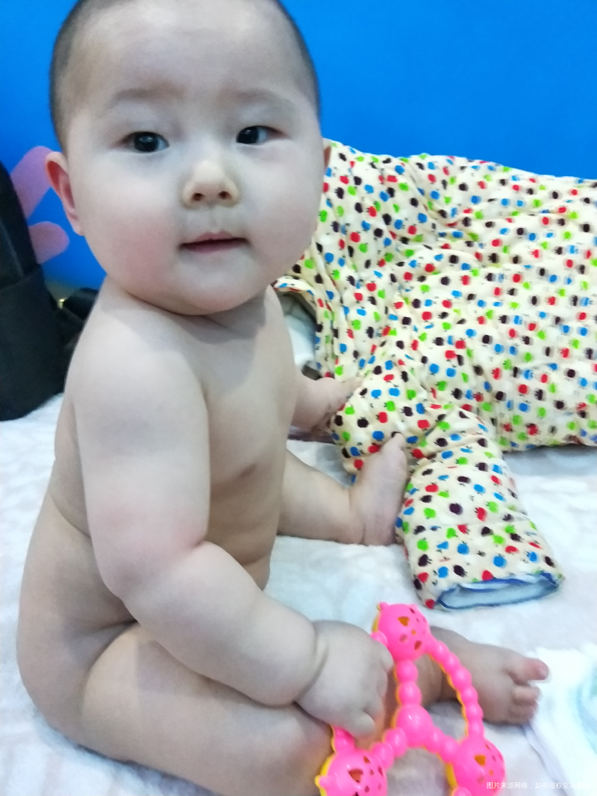 宝宝7个月了还是坐不稳!